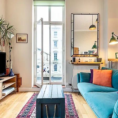 Beautiful Two Bedroom Abode Near Victoria London Exterior foto