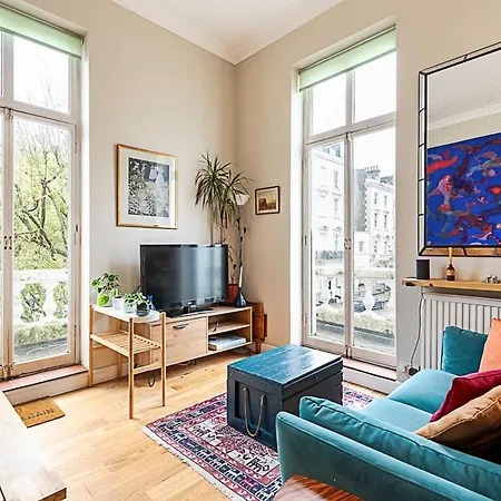 Beautiful Two Bedroom Abode Near Victoria London Exterior foto